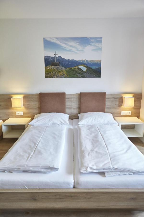Am Mitteregghof *