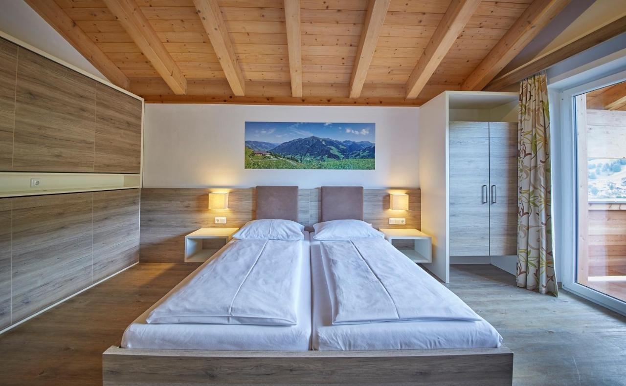 Am Mitteregghof *